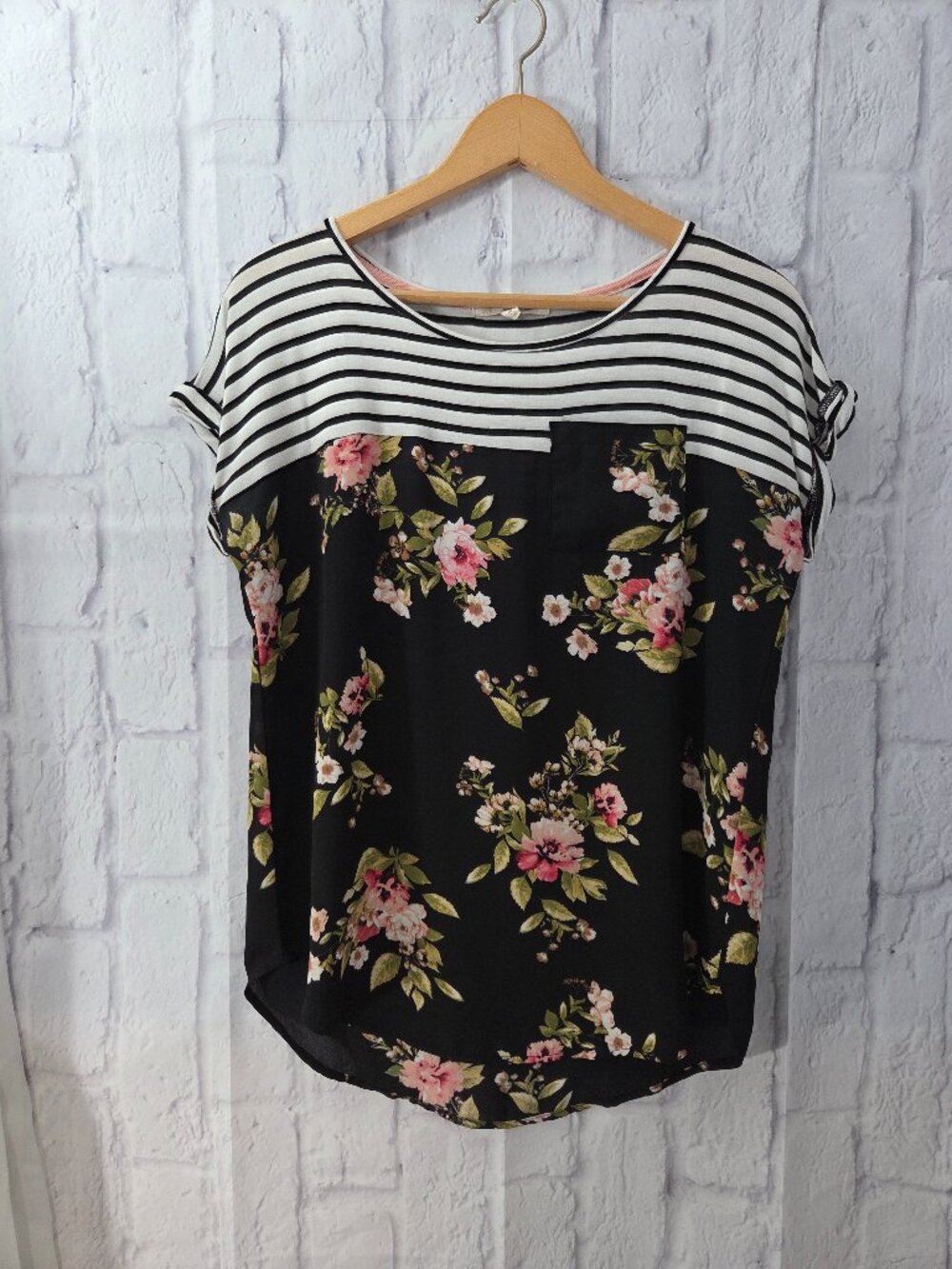 Rewind Medium Black Pink Mixed Media Shortsleeve Summer Casual Blouse